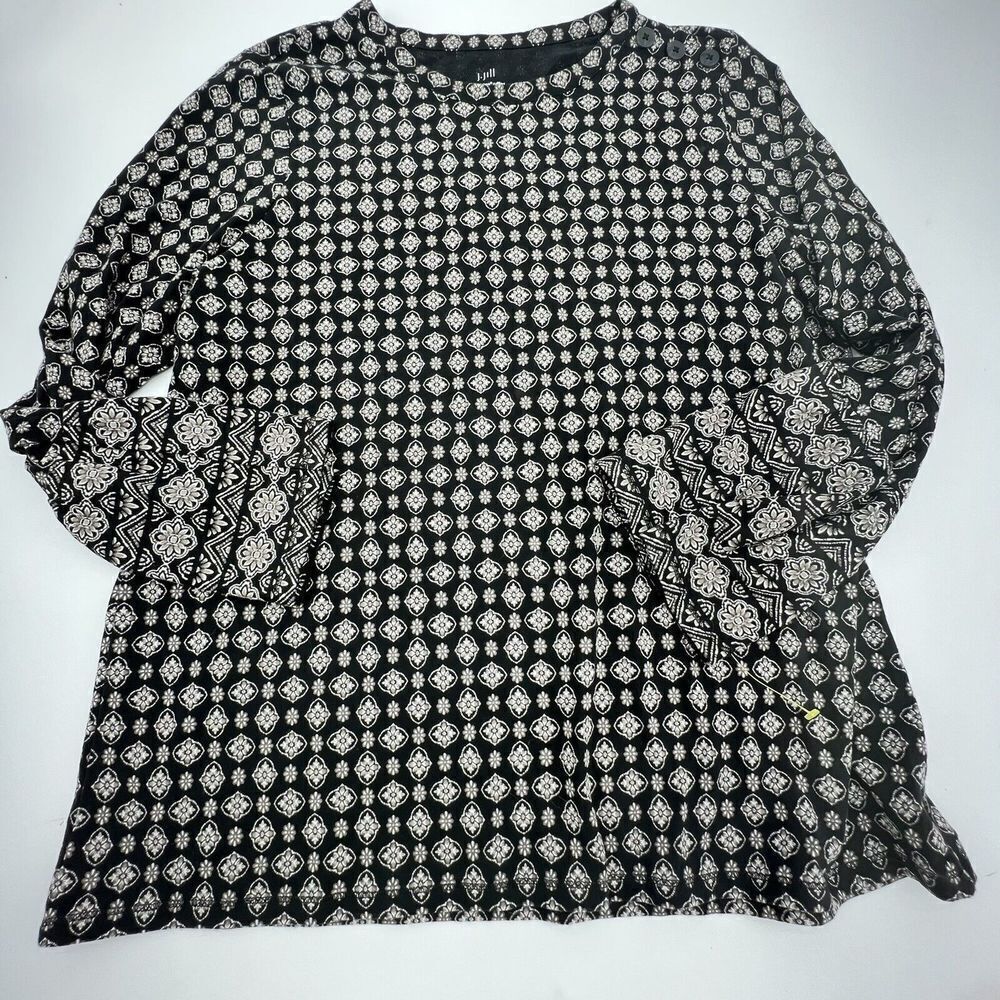 J Jill Luxe Supima Ruffle Sleeve Top M Black Beige Medallion Print Knit Shirt